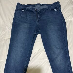 Old Navy Women's Skinny Leg Jeans in Deep Blue